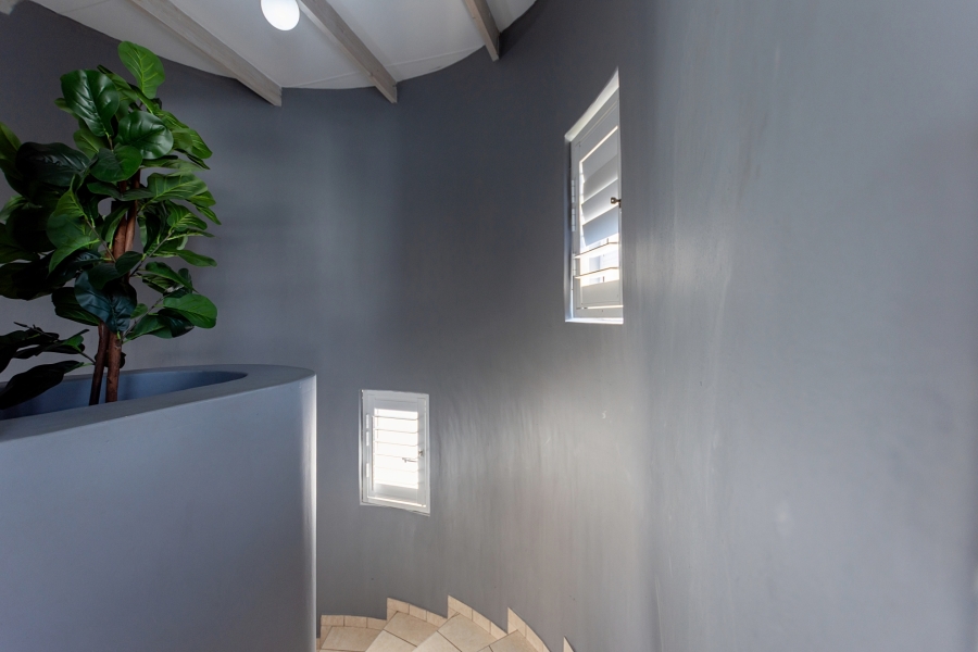 4 Bedroom Property for Sale in Golden Mile Western Cape